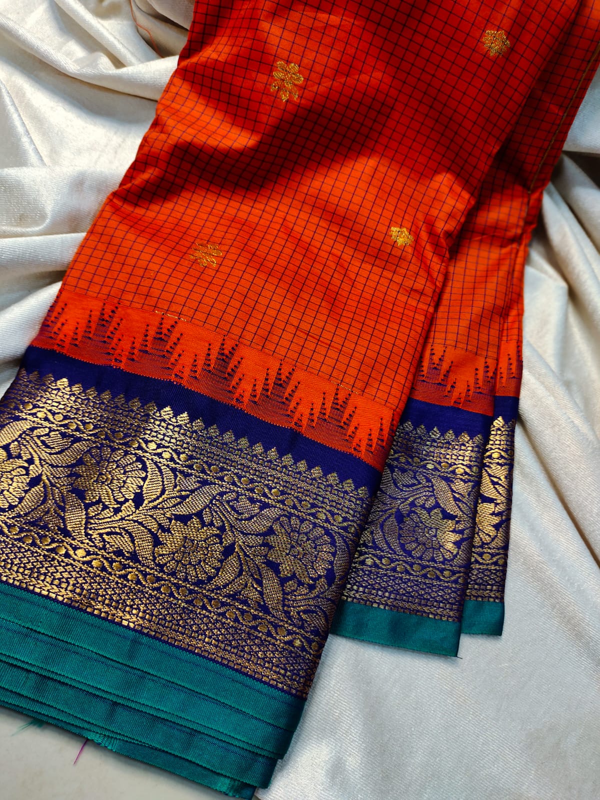 60% offer gadwal sarees