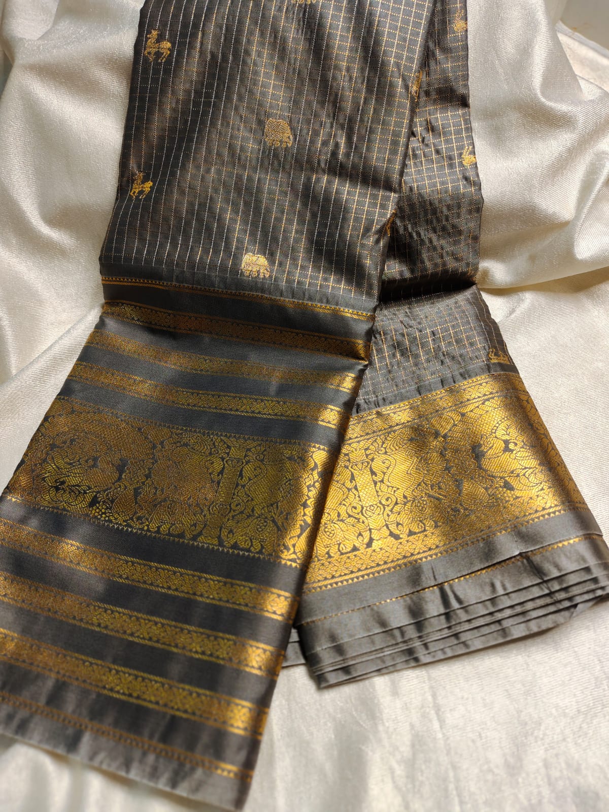 New vintage gadwal