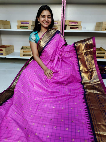 Gadwal offer sarees