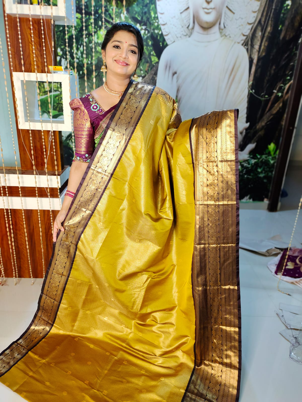 Valli gadwal 1day sale