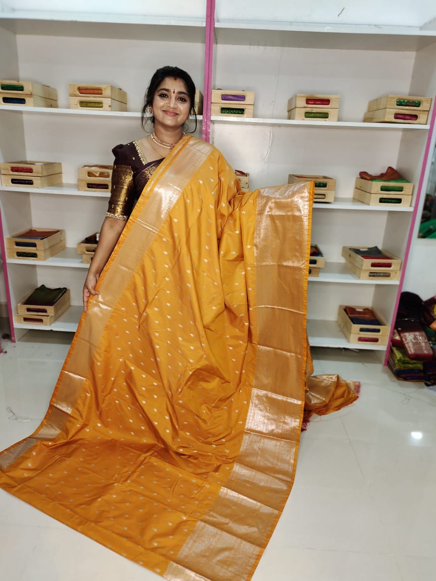 Ashadam sale gadwal silk saree)