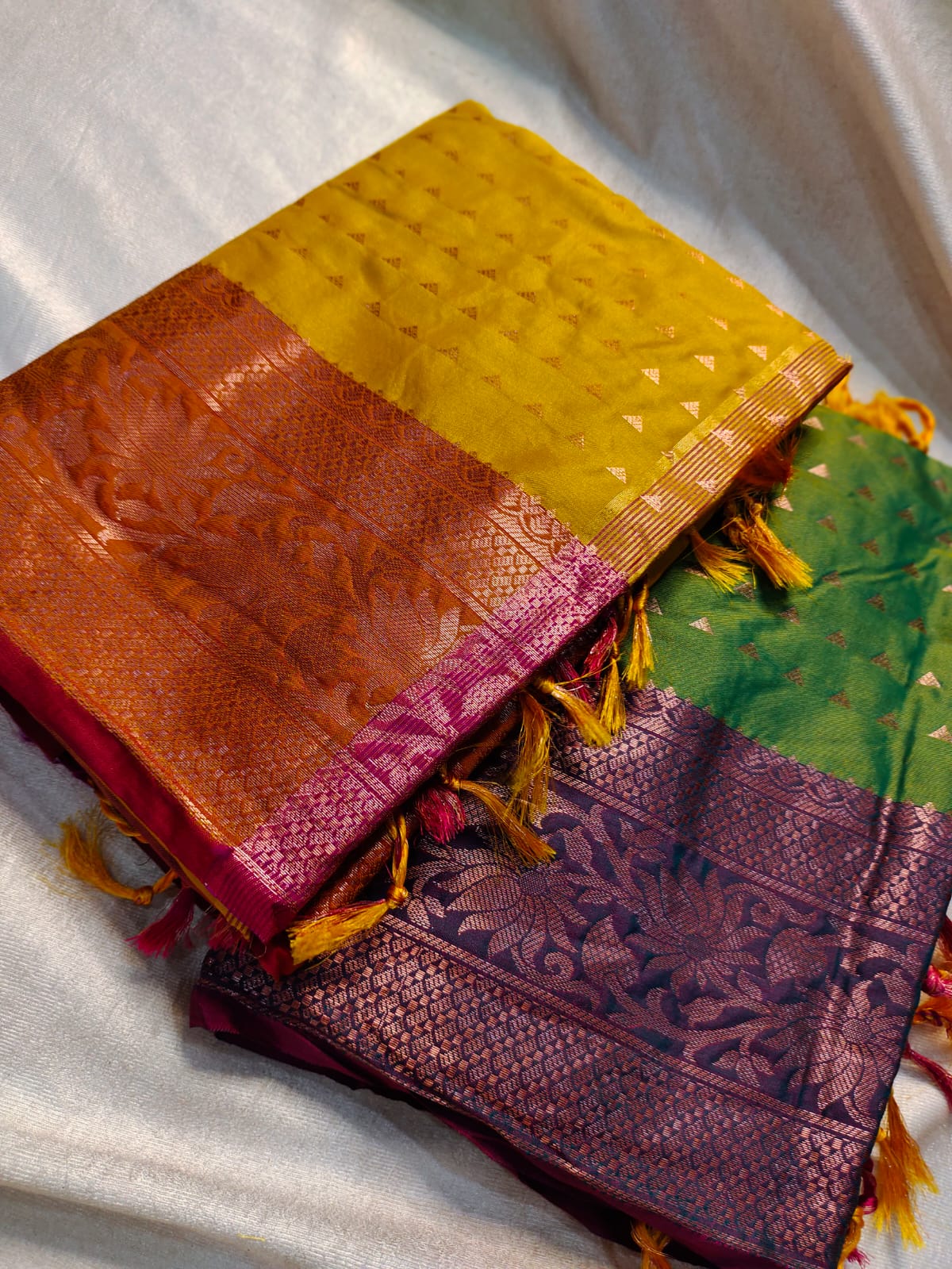 1+1 offer Uppada silk