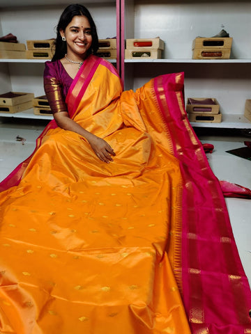 దీపావళికి చీరలు ఆఫర్ చేయండి