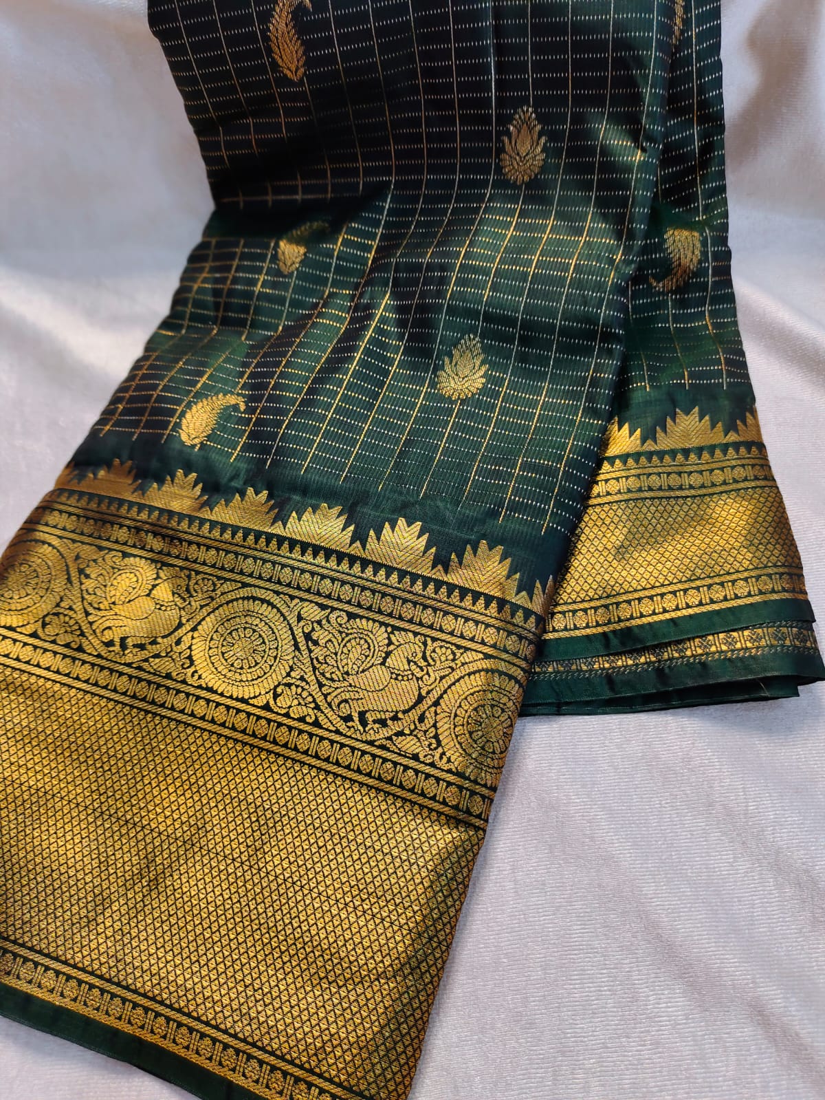 Vintage valli gadwal