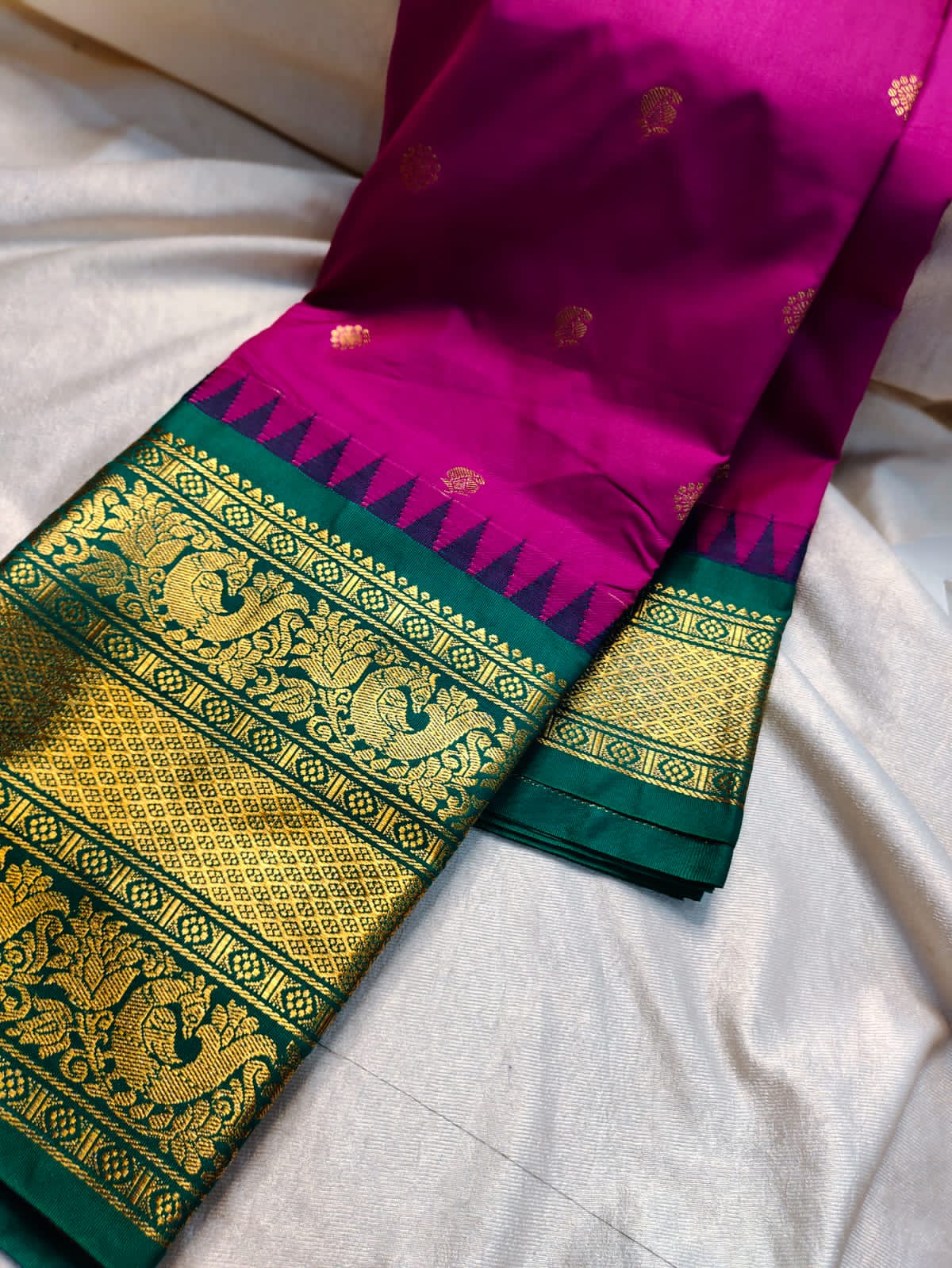 60% offer gadwal sarees