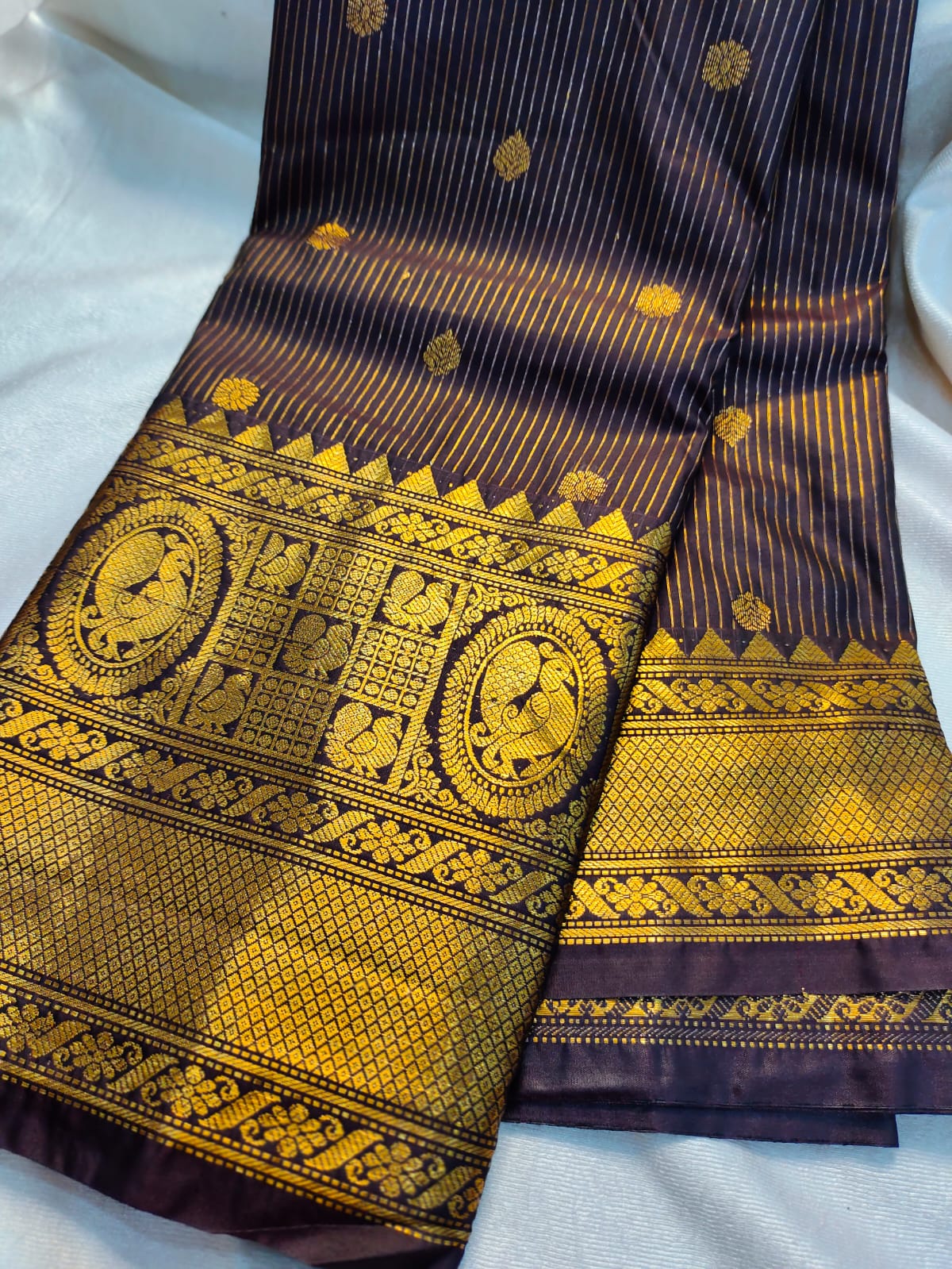 Vintage valli gadwal
