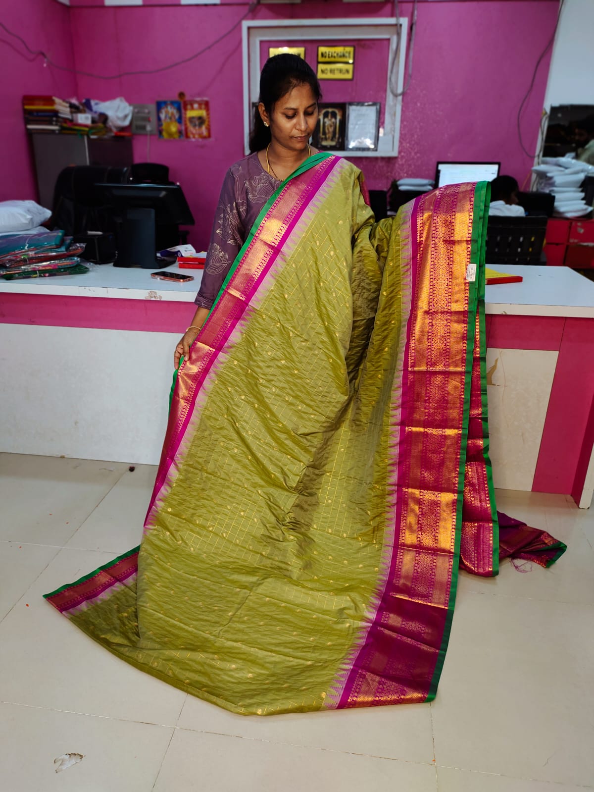50% offer gadwal sale