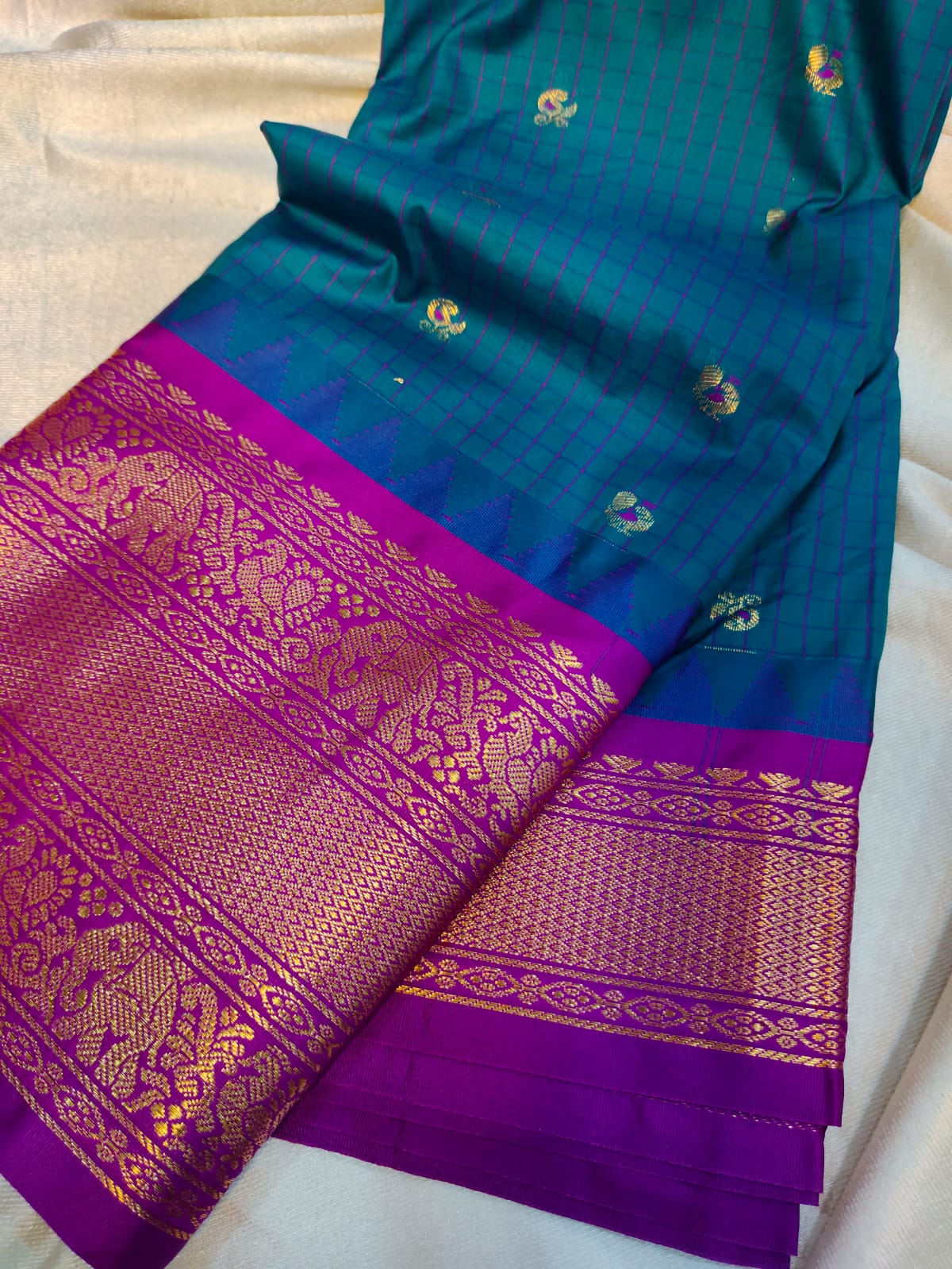 Sravanam gadwal sale