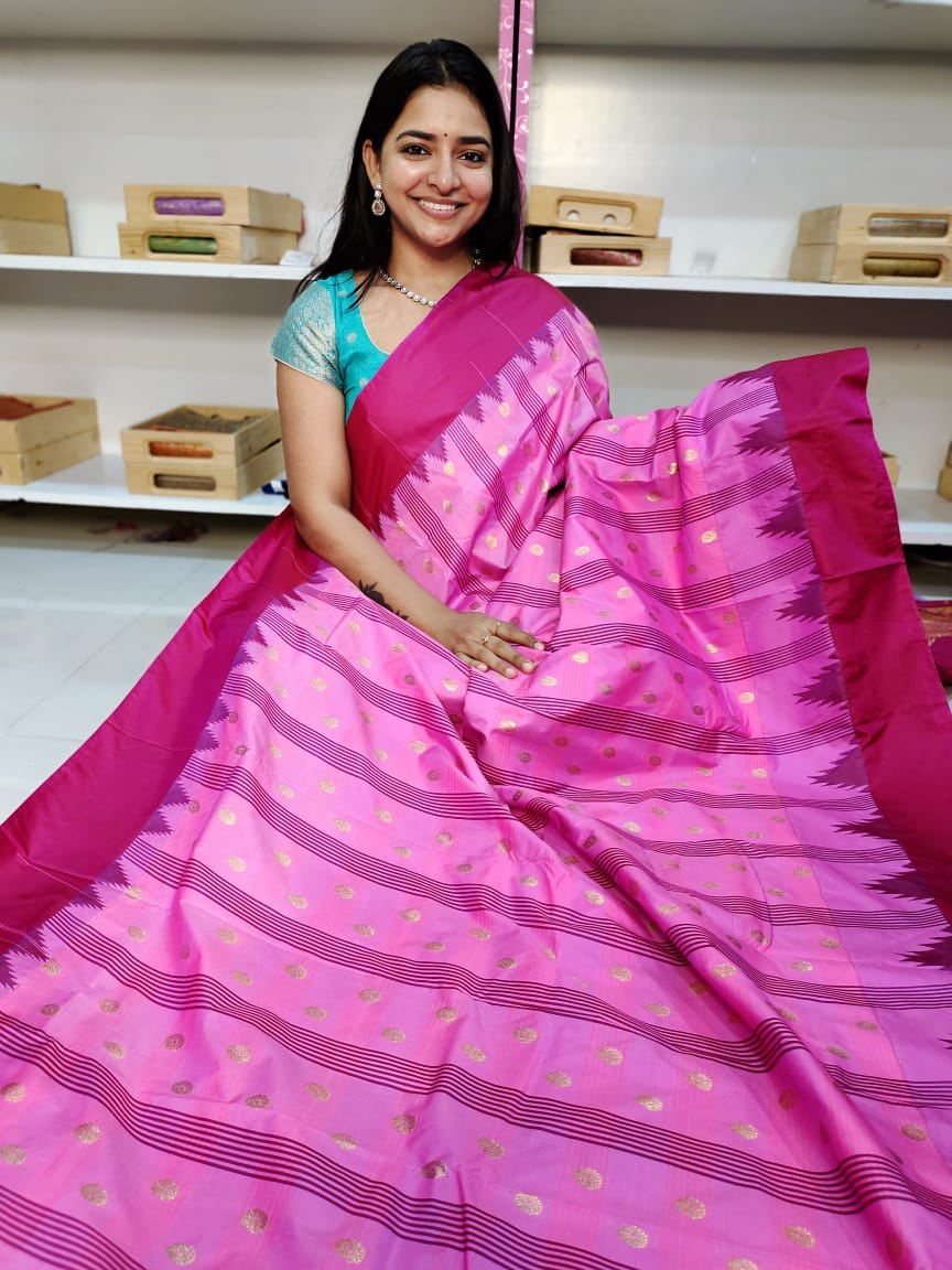 Gadwal offer sarees