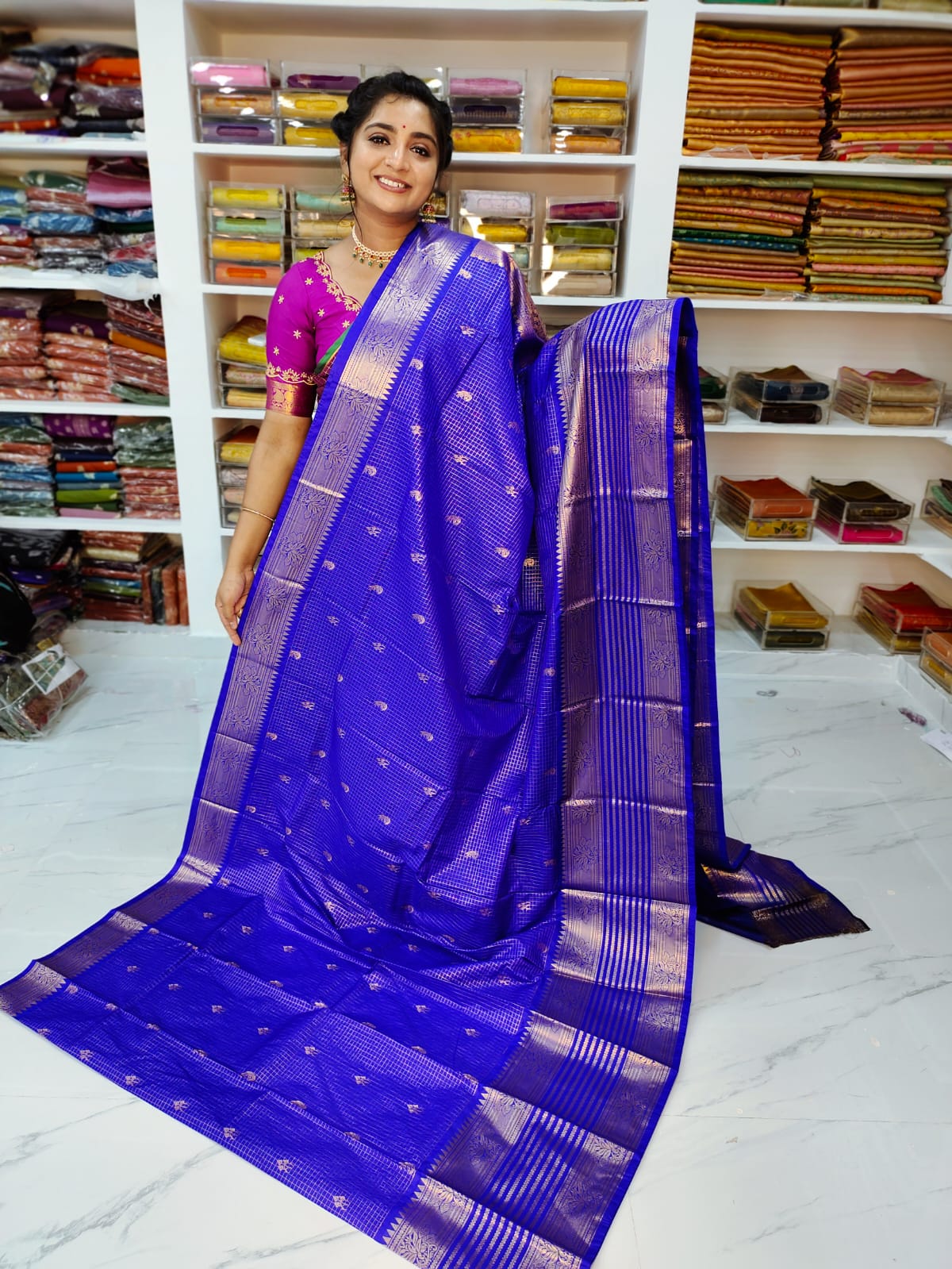 50% offer Valli gadwal