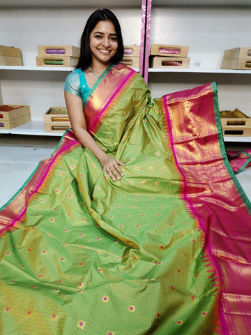 Gadwal offer sarees