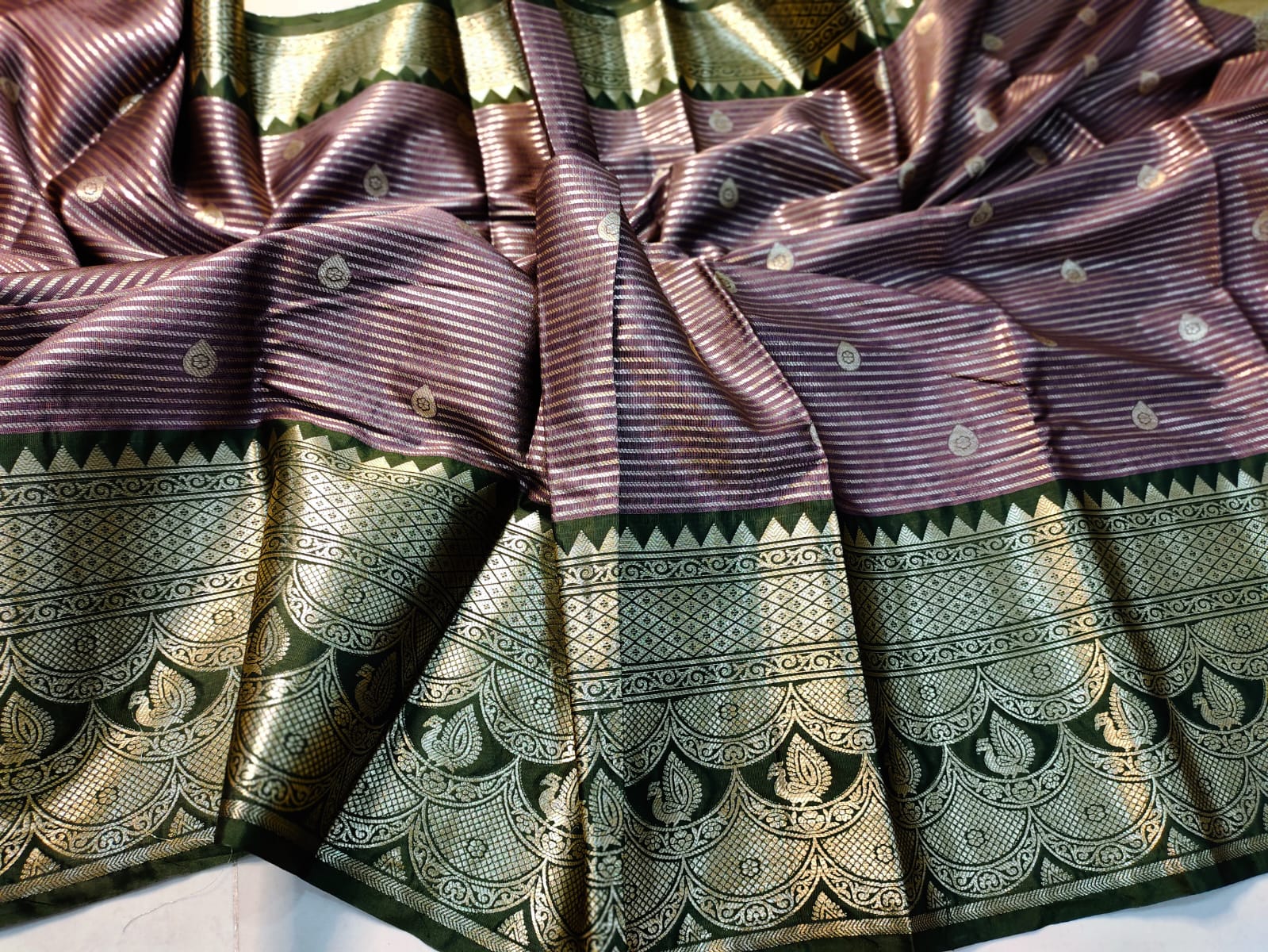 AK699