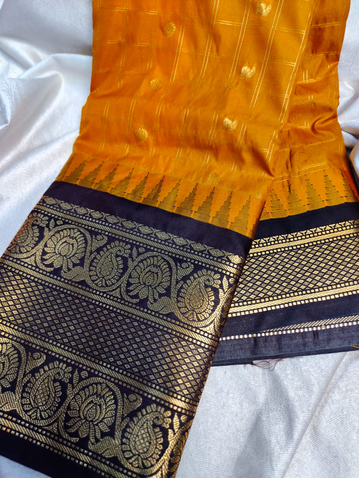 Sravanam gadwal sale