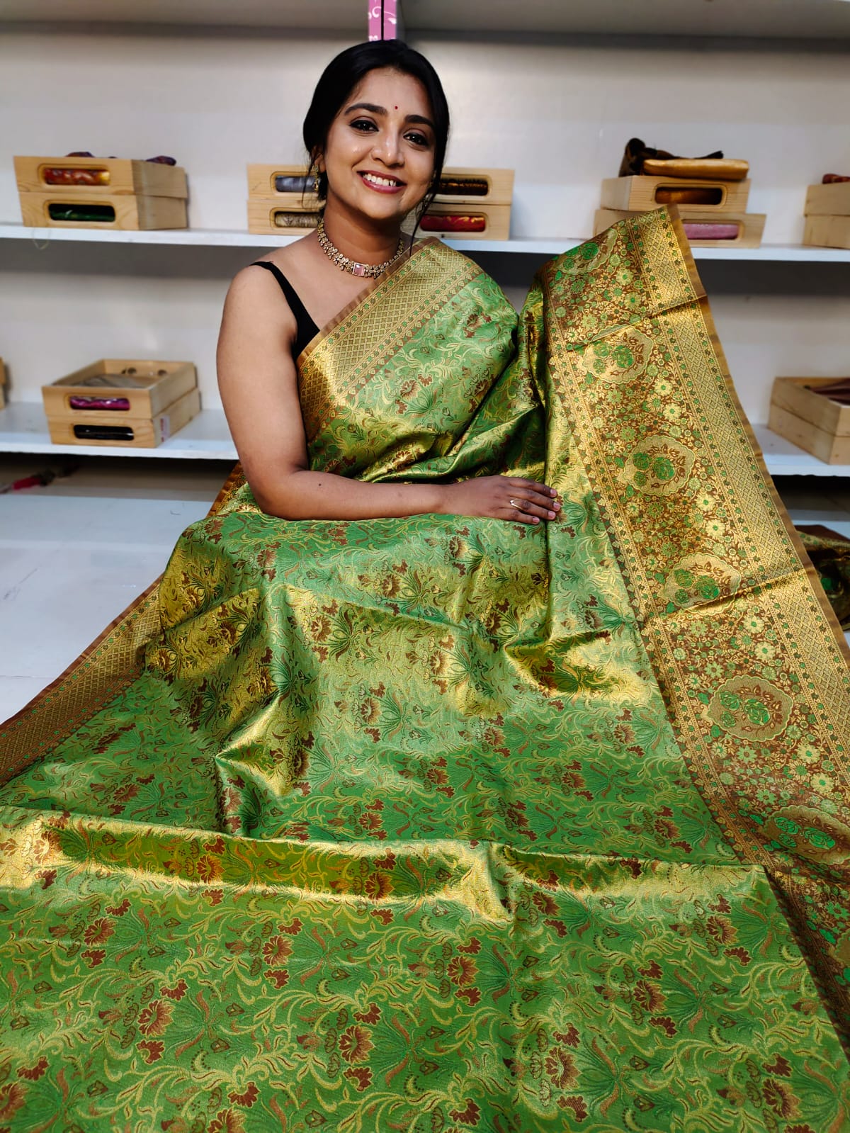 Meena kanchi