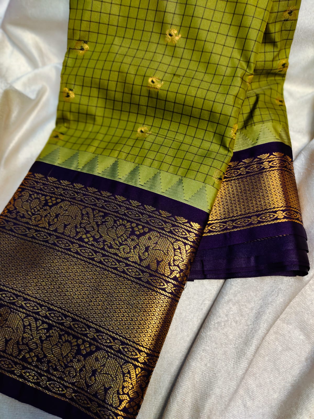 Sravanam gadwal sale