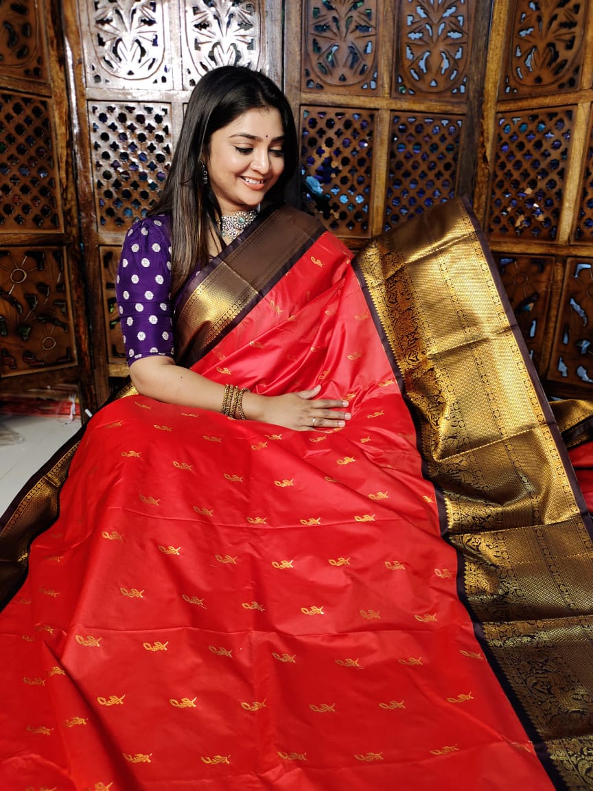 Vitange gadwal silk