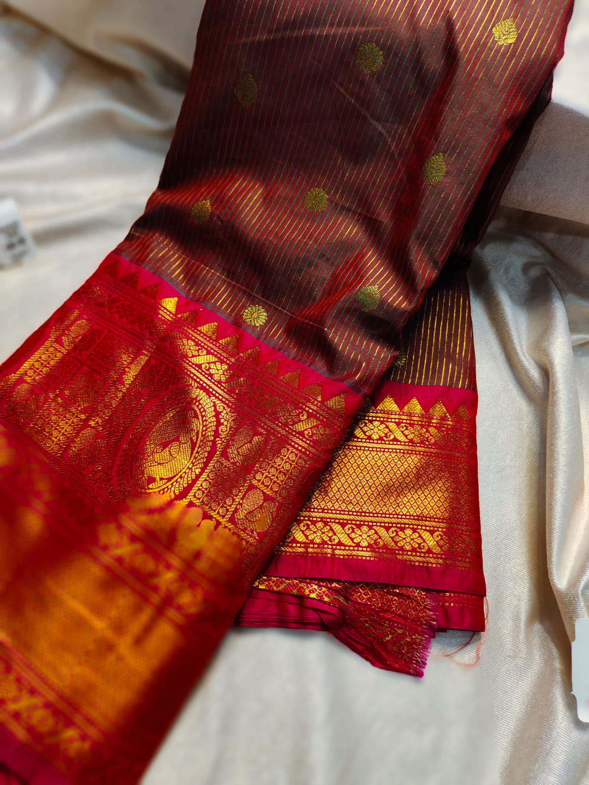 60% offer gadwal sarees
