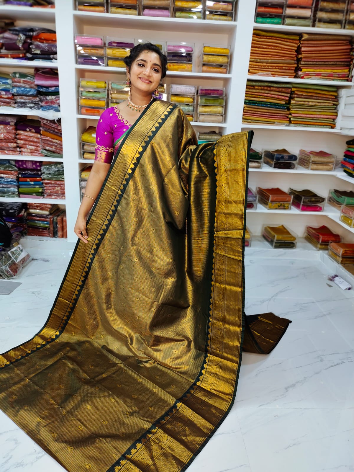 50% offer Valli gadwal
