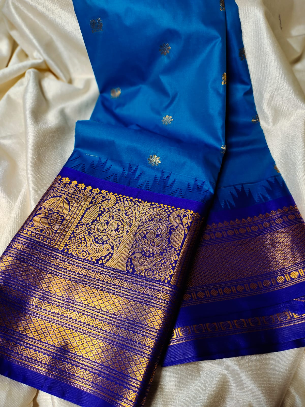 Vitange gadwal silk saree