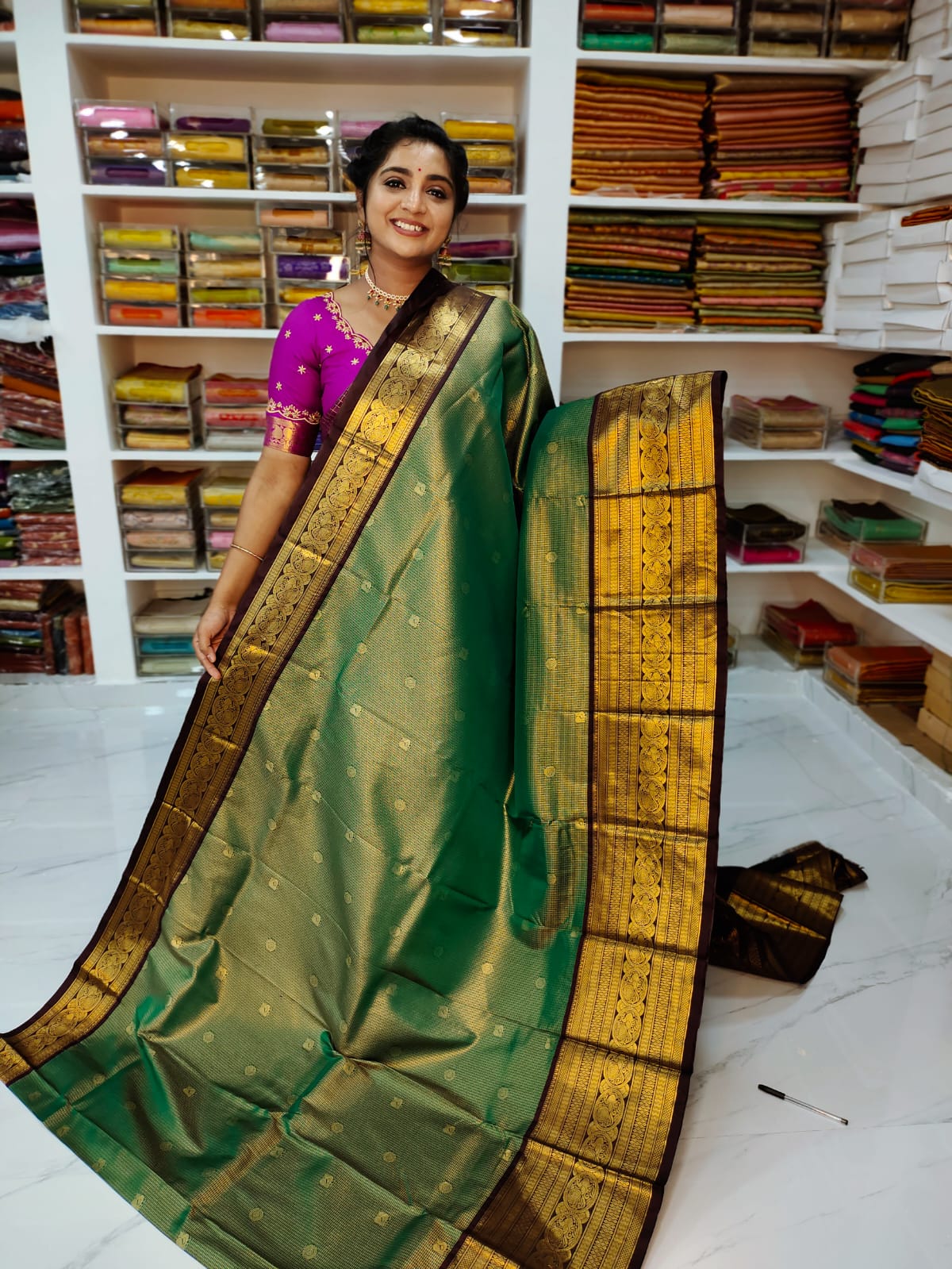 50% offer Valli gadwal