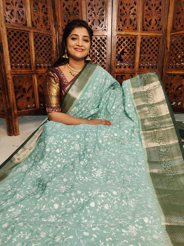 50% ఫ్యాన్సీ చీరలను అందిస్తారు