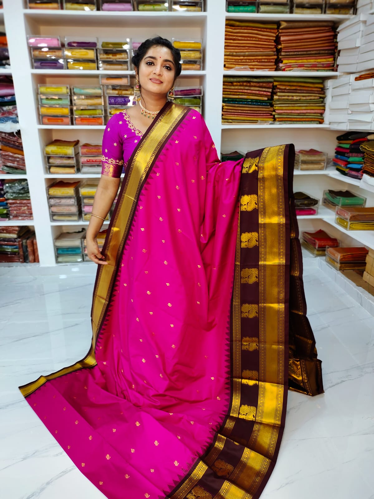 50% offer Valli gadwal