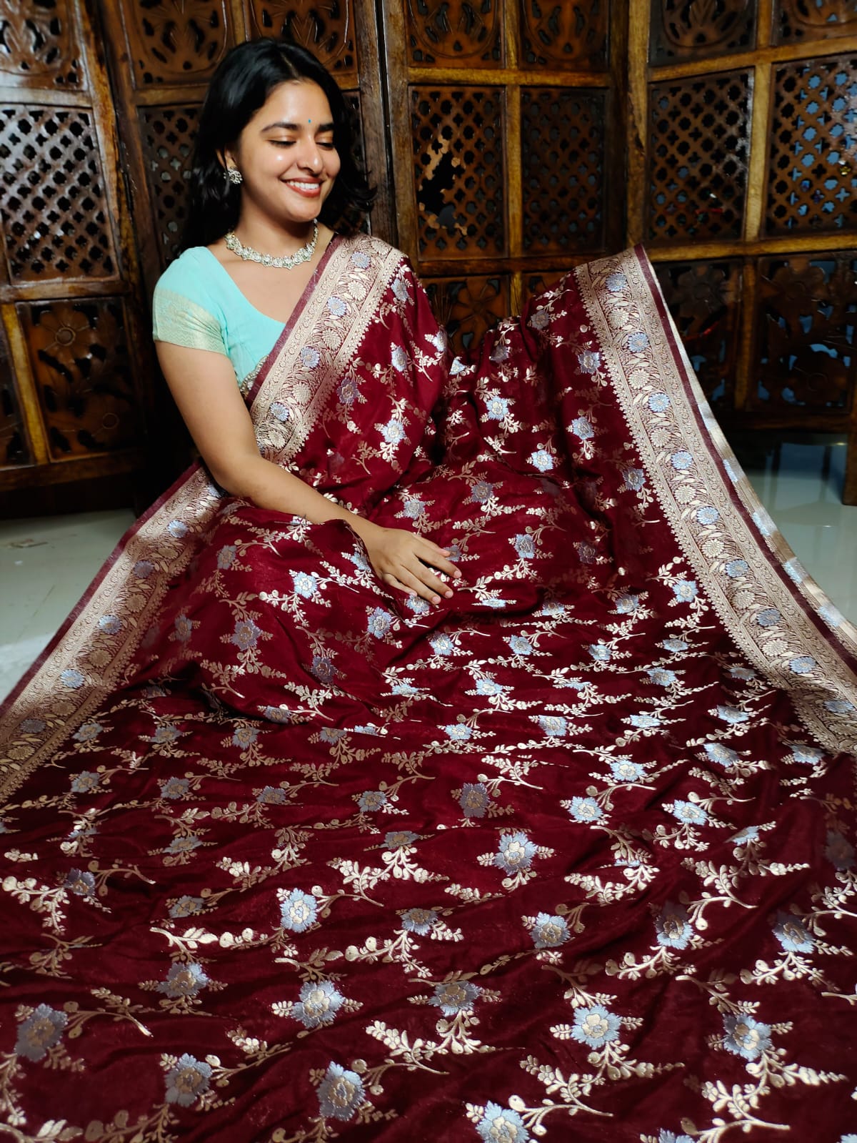 50% offer Saree