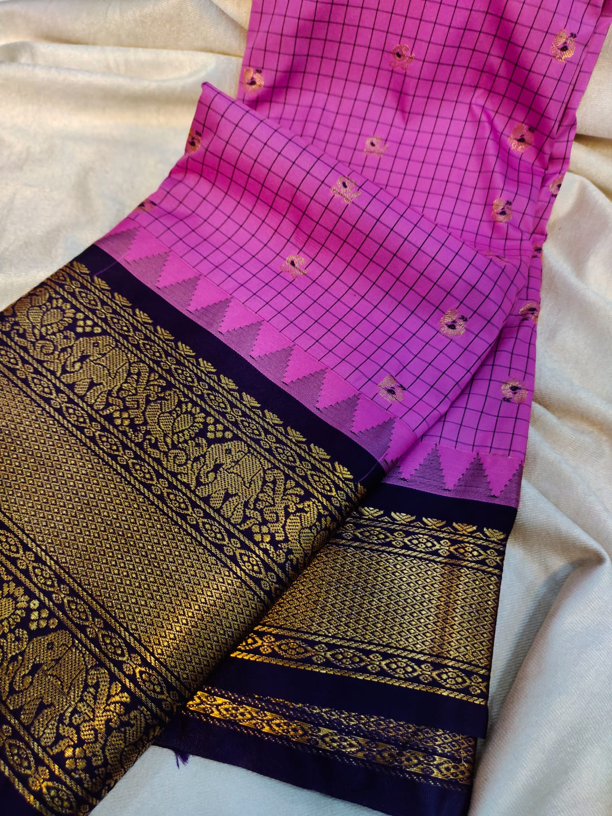 Sravanam gadwal sale