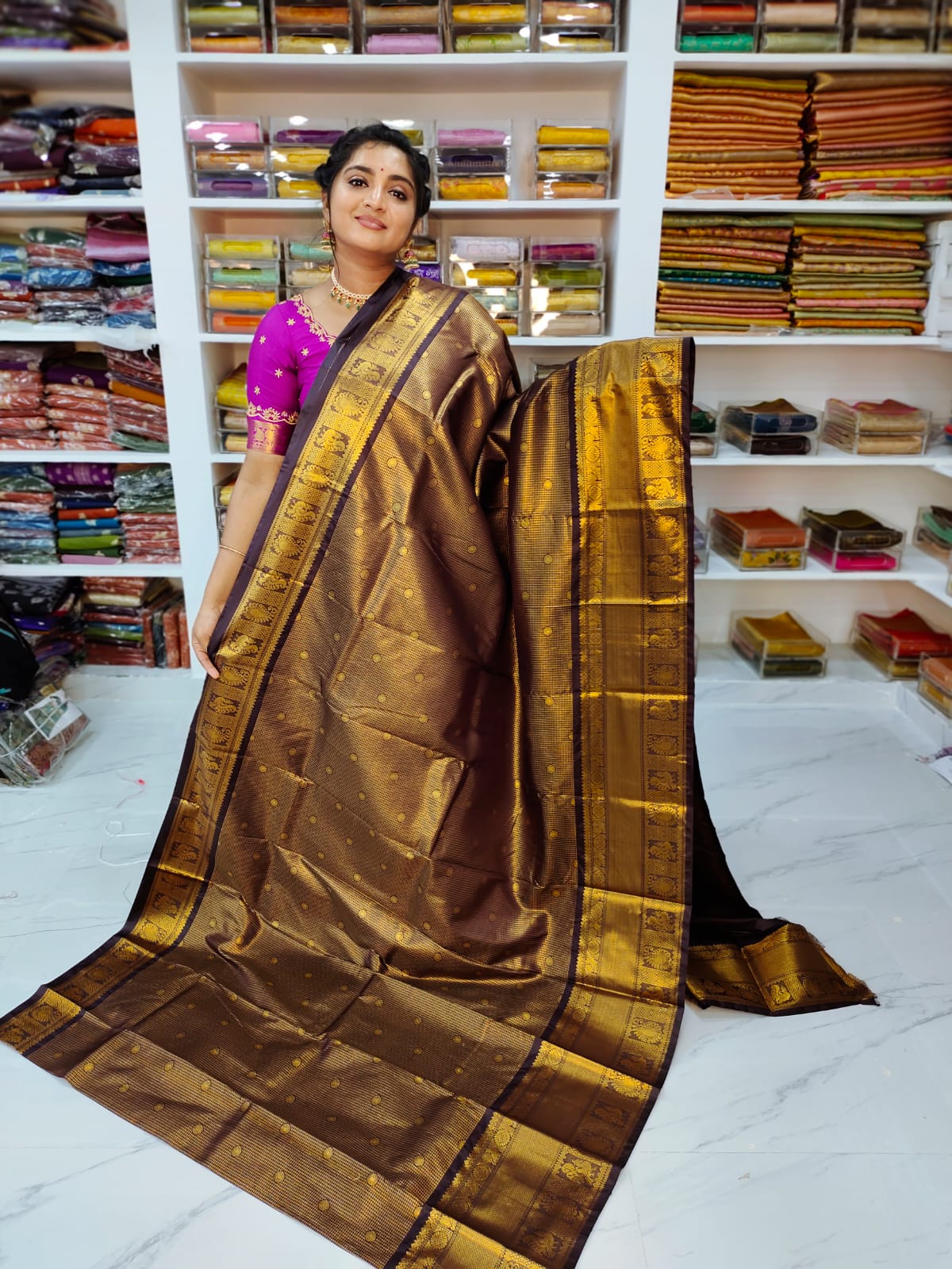 50% offer Valli gadwal