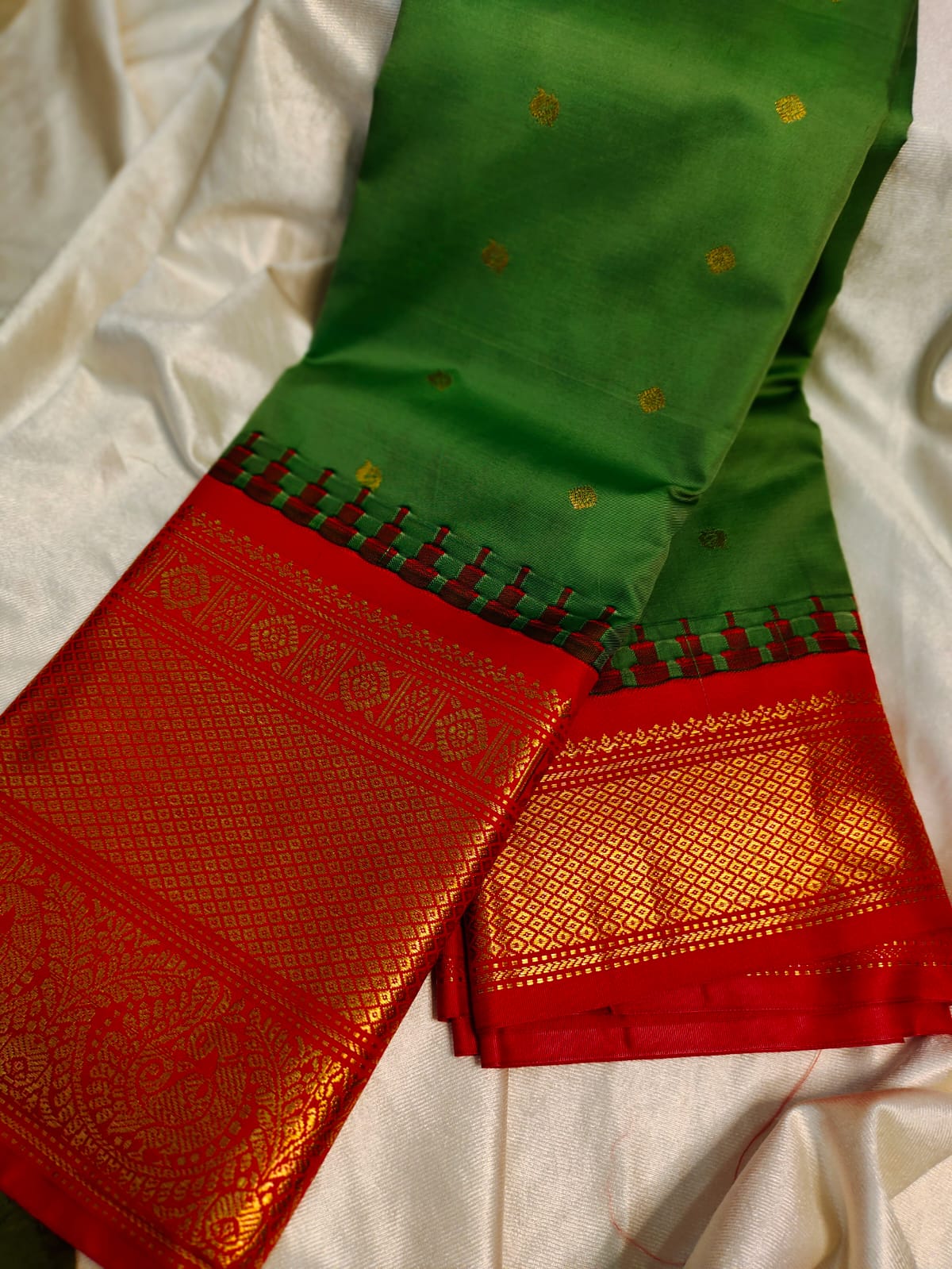 Primeme gadwal silk saree