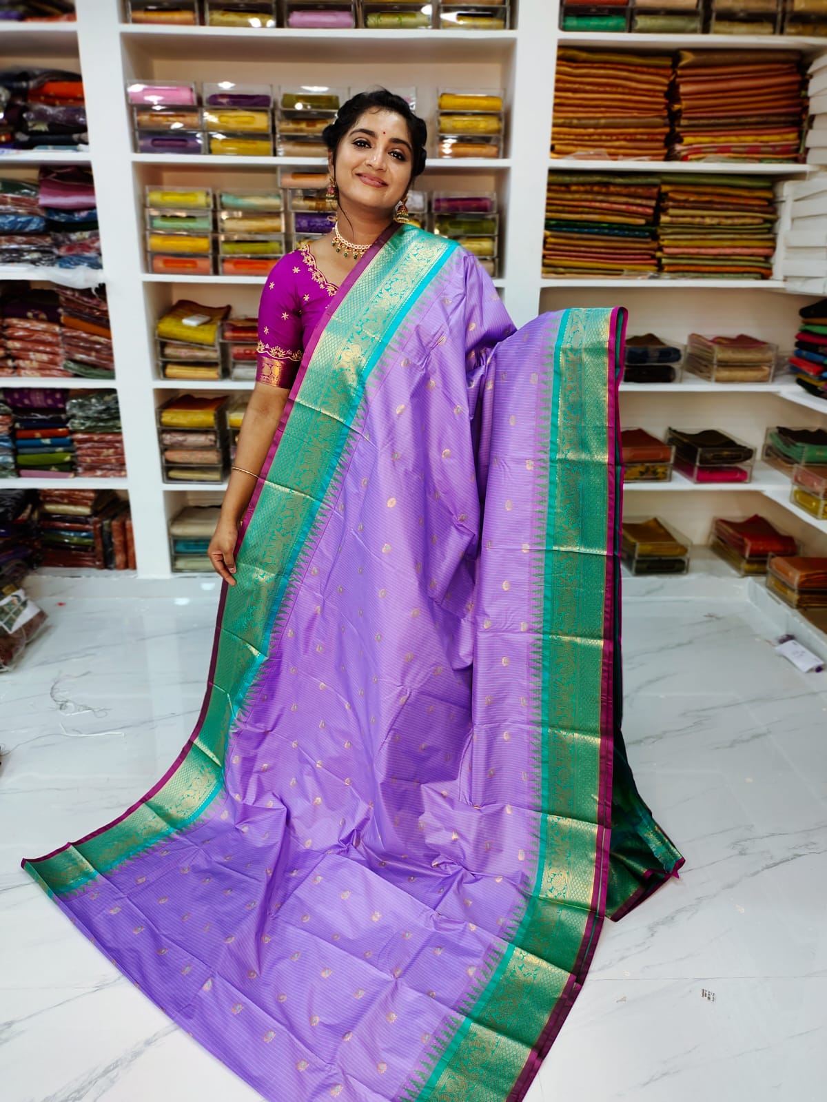 50% offer Valli gadwal
