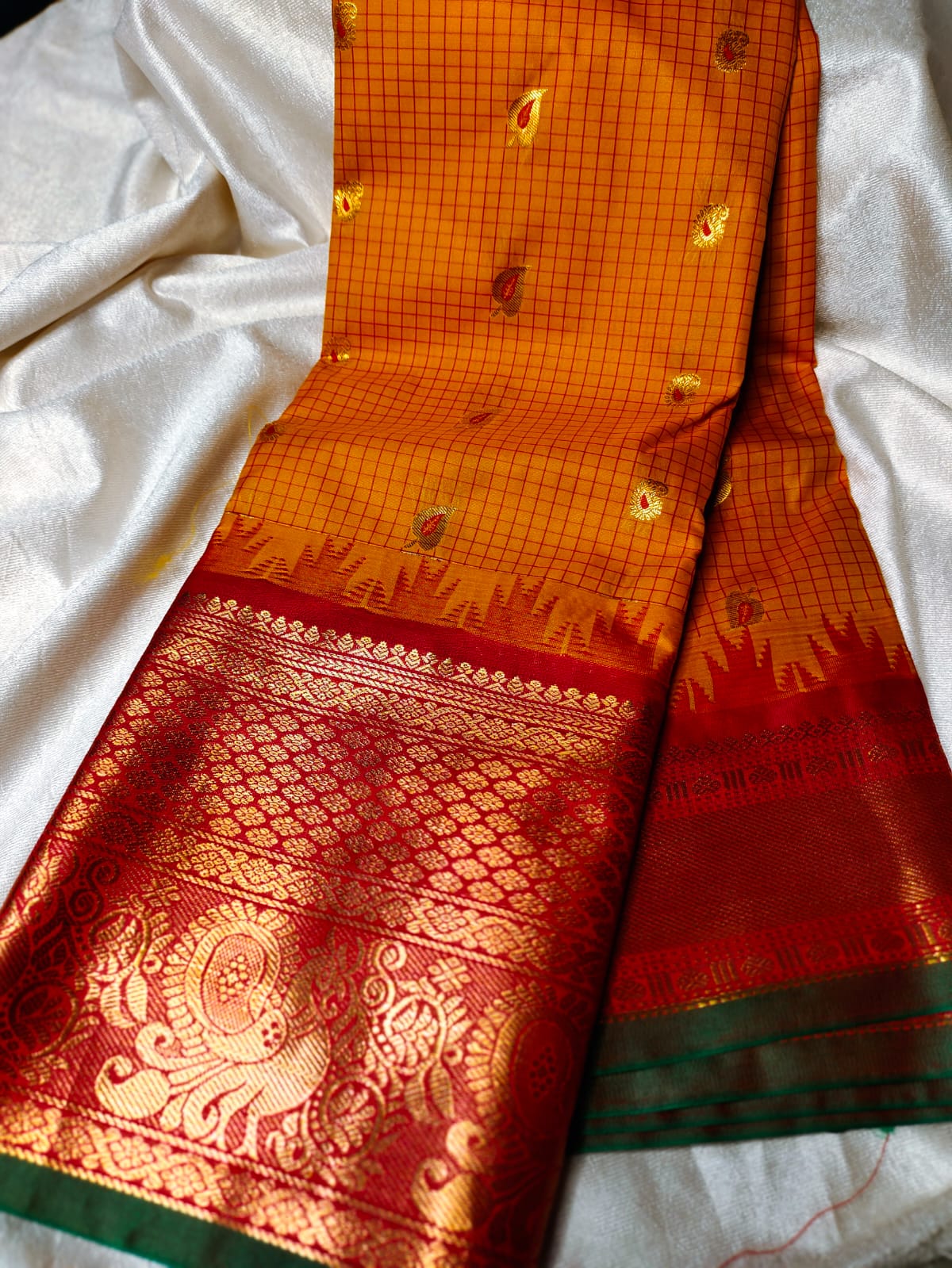 Vitange gadwal silk saree