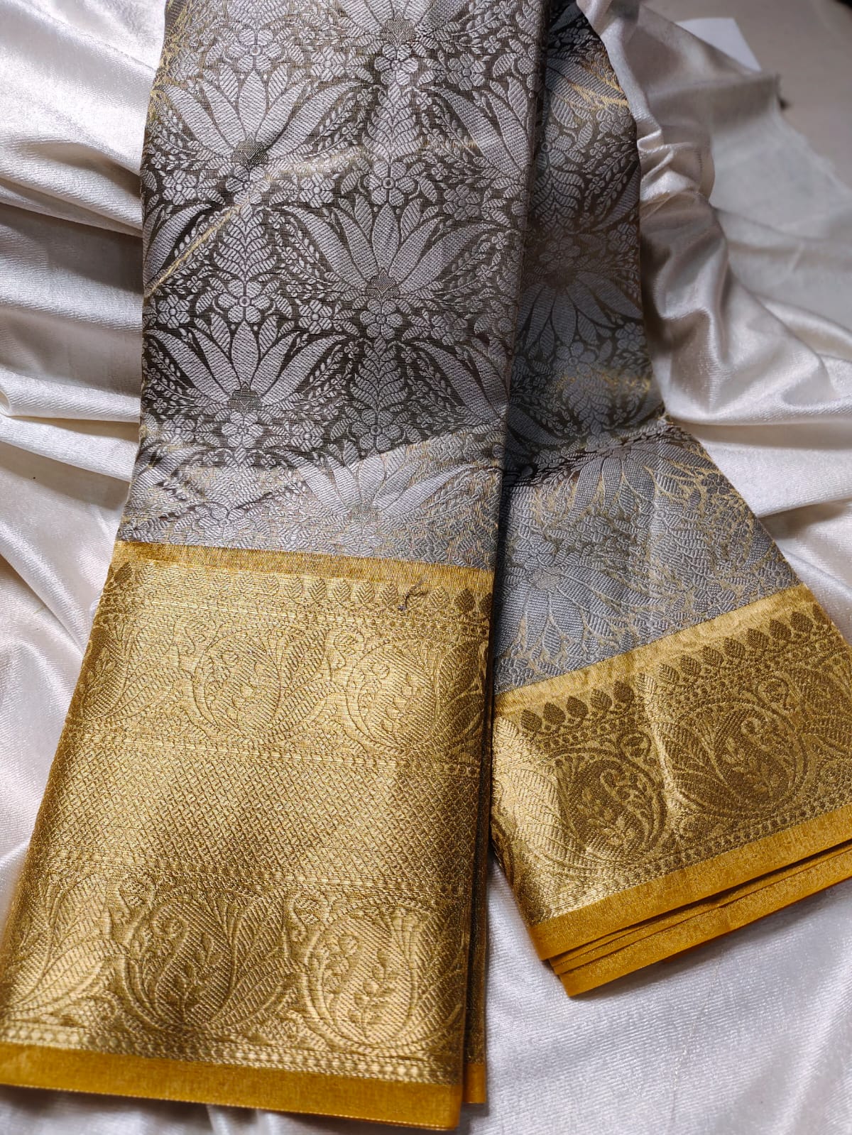 Ashadam clearnce sale