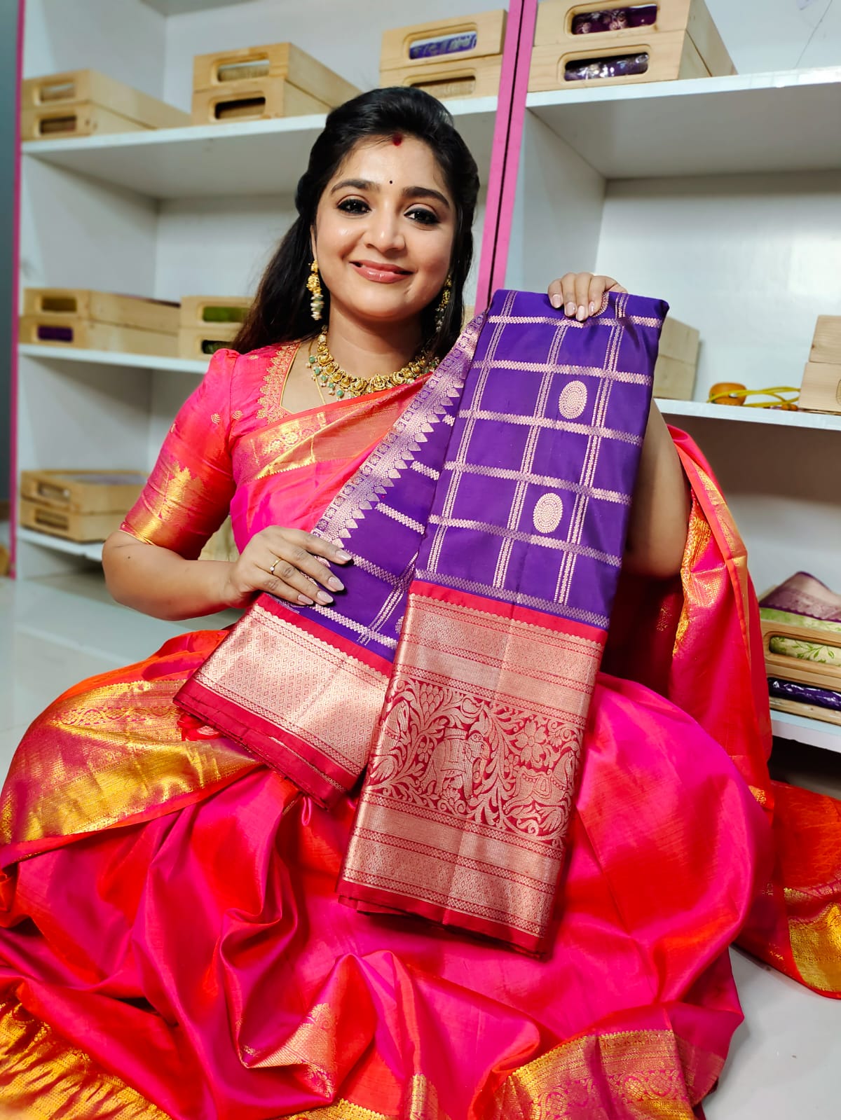 సిల్క్ మార్క్ సర్టిఫైడ్ కంజీవరం పట్టు సేకరణ