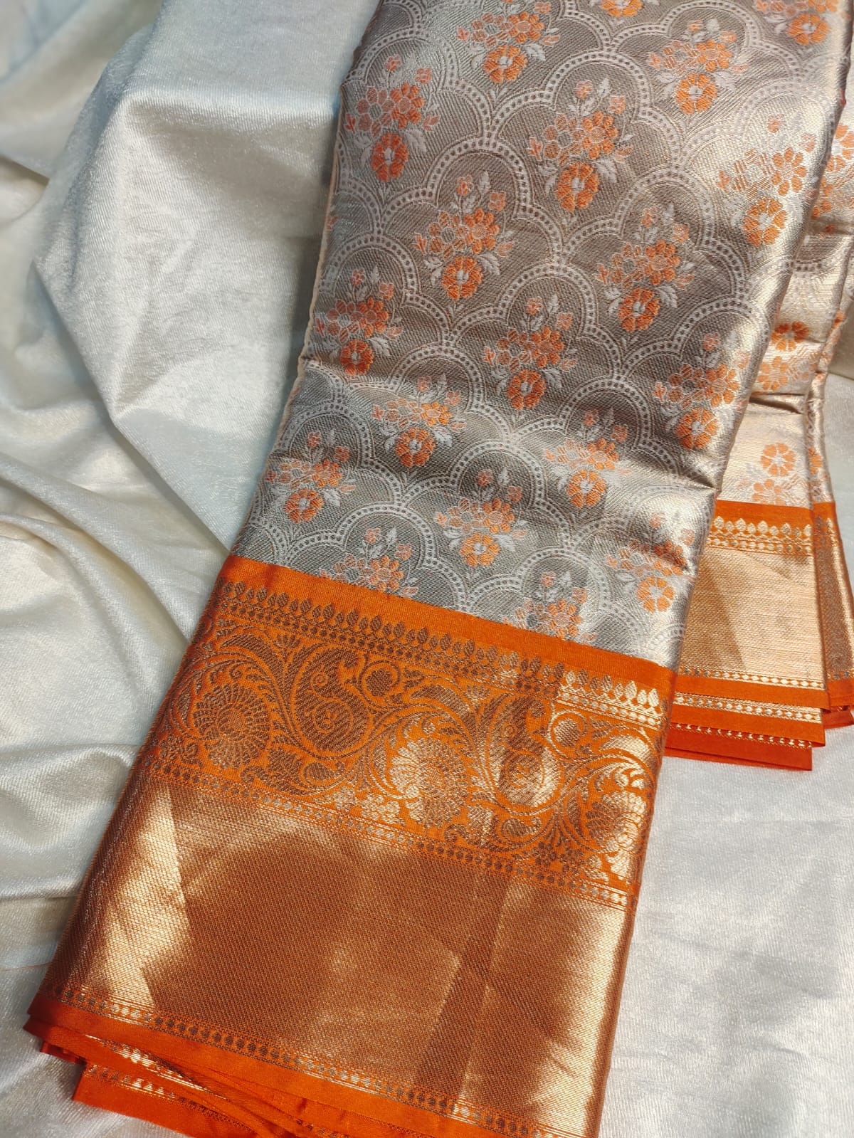 శ్రావణమాసం అమ్మకం