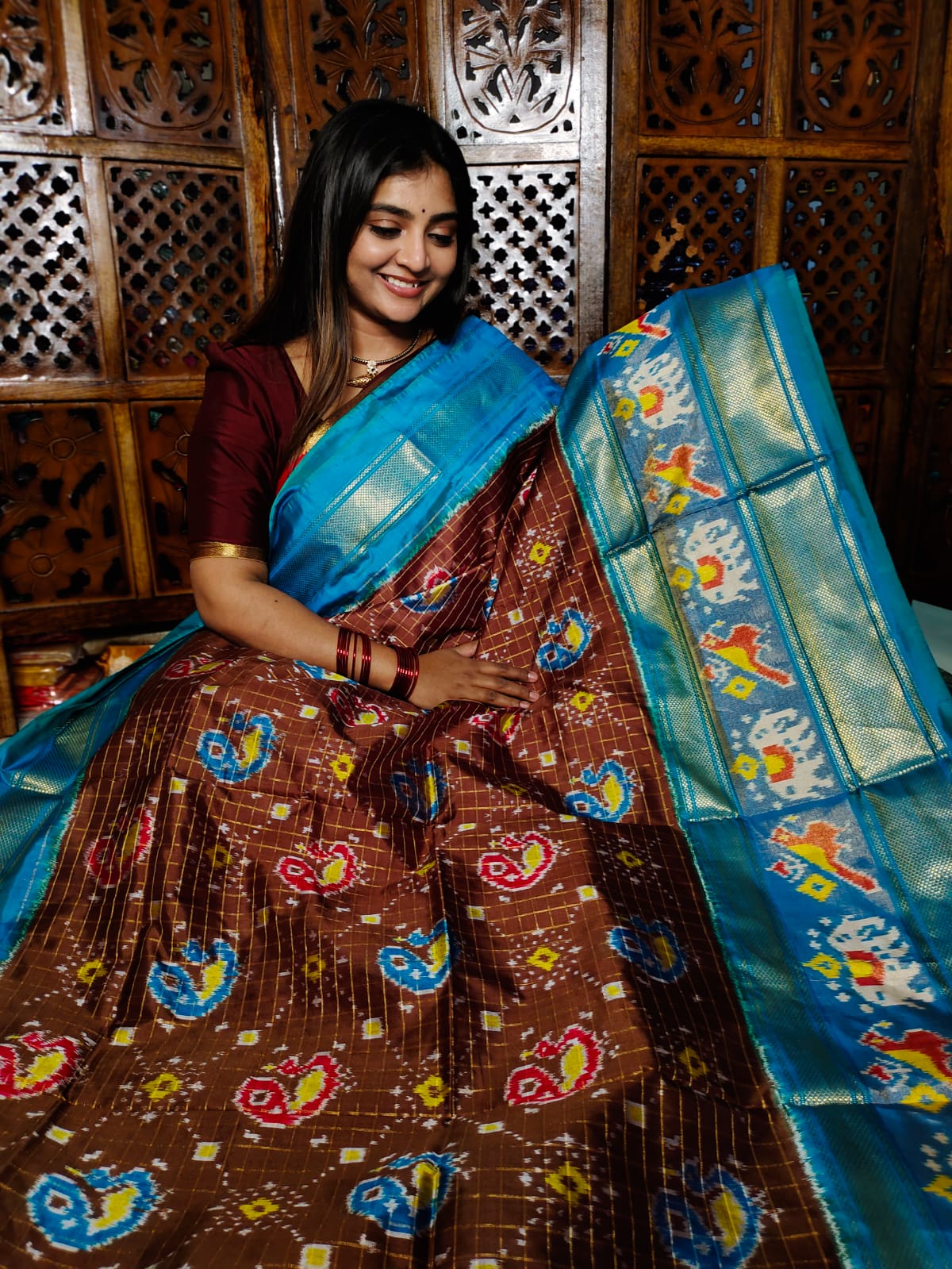 60% offer ikkat pattu silk Mark certified Sarees