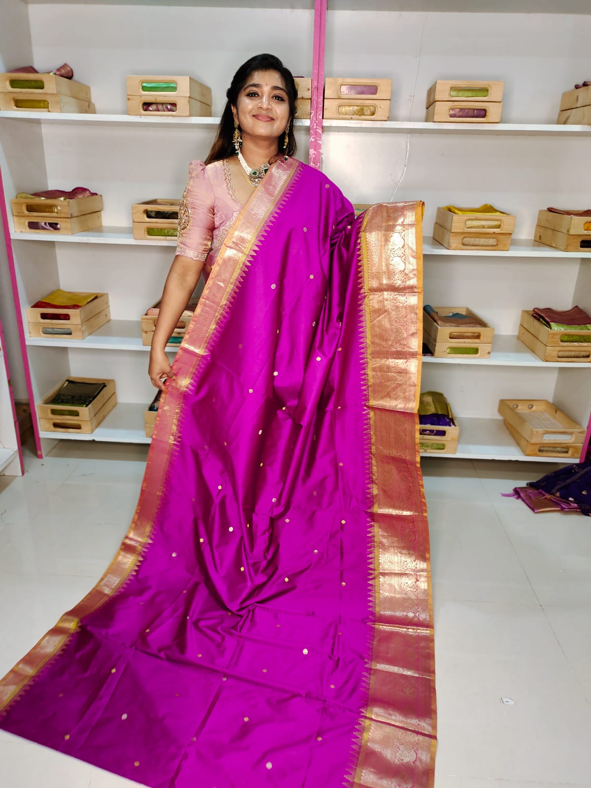 శ్రావణమాసం క్లియరెన్స్ సేల్ ఫ్యాన్సీ చీరలు