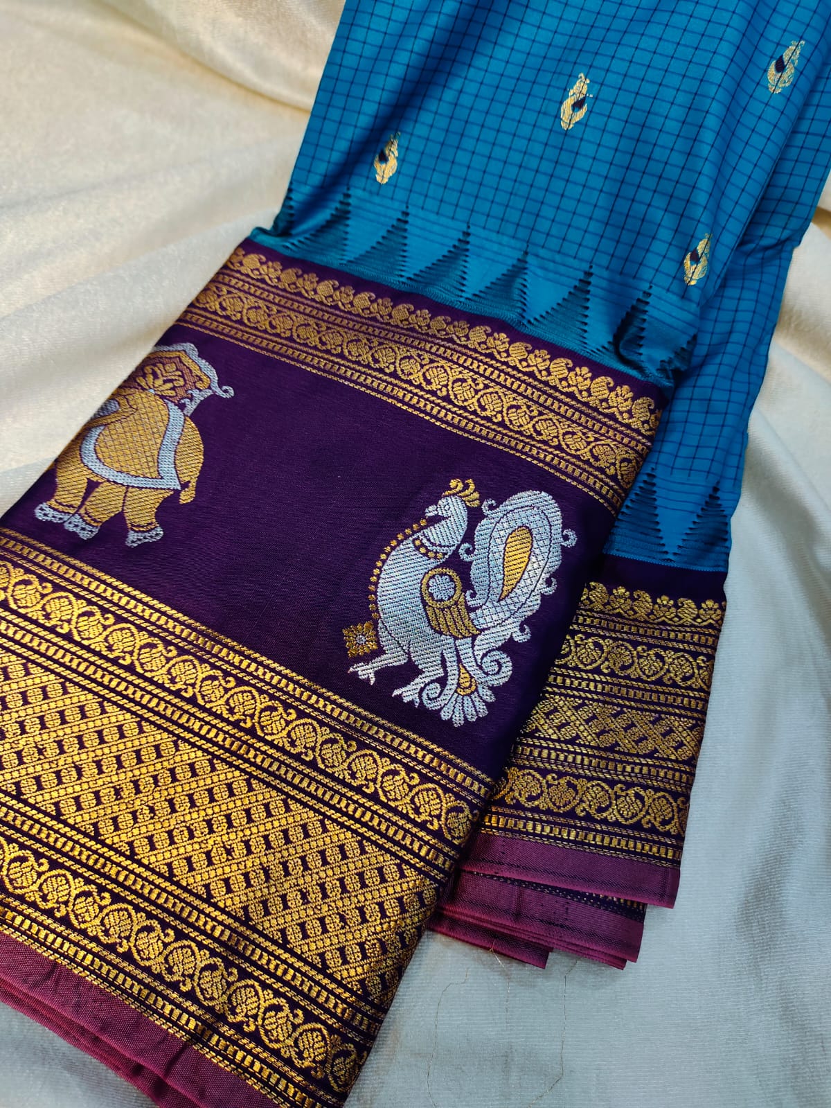 Vintage valli gadwal