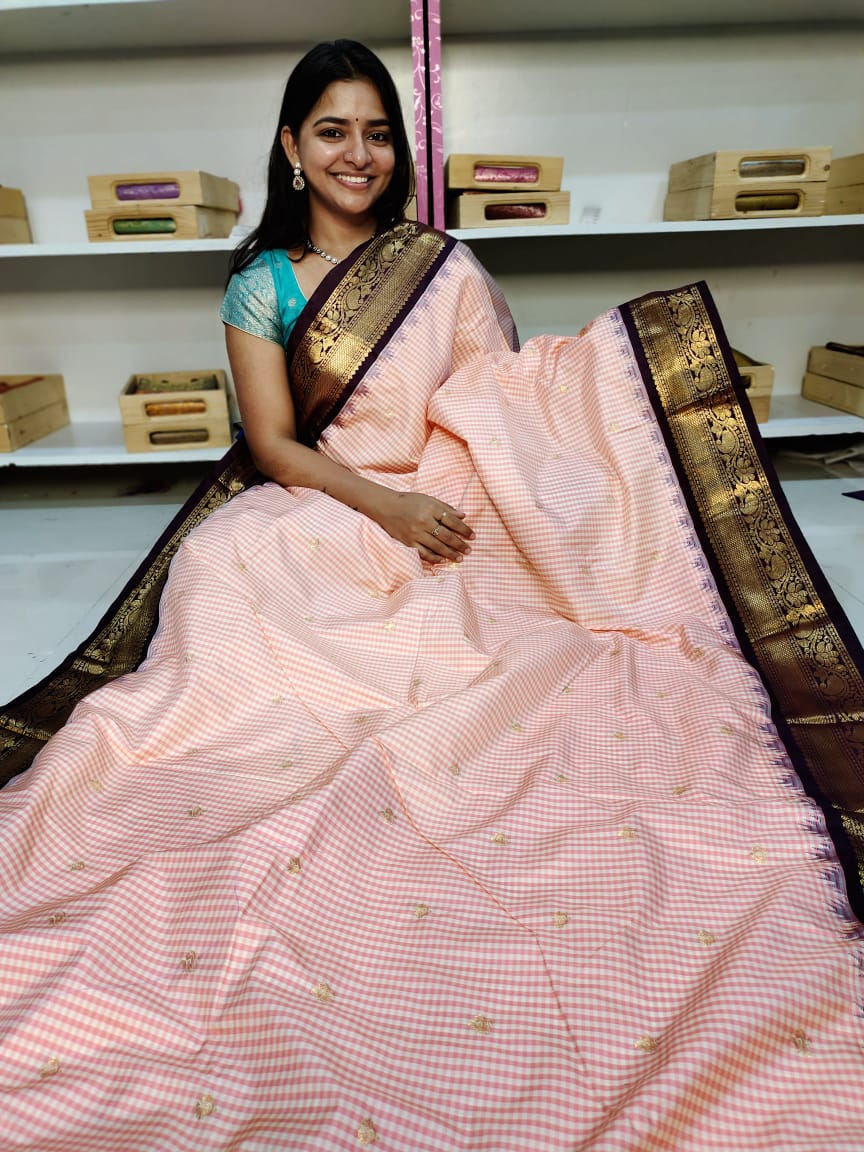 Gadwal offer sarees