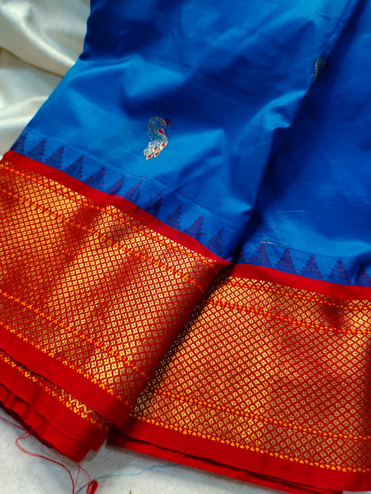 60% offer gadwal sarees
