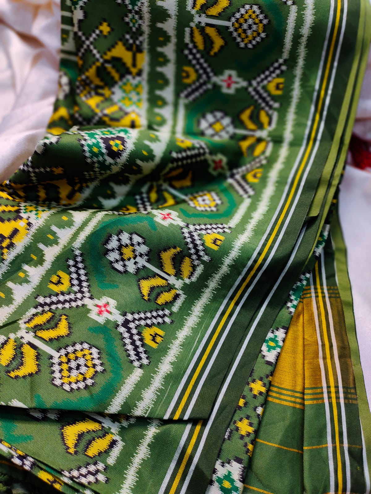 Patola