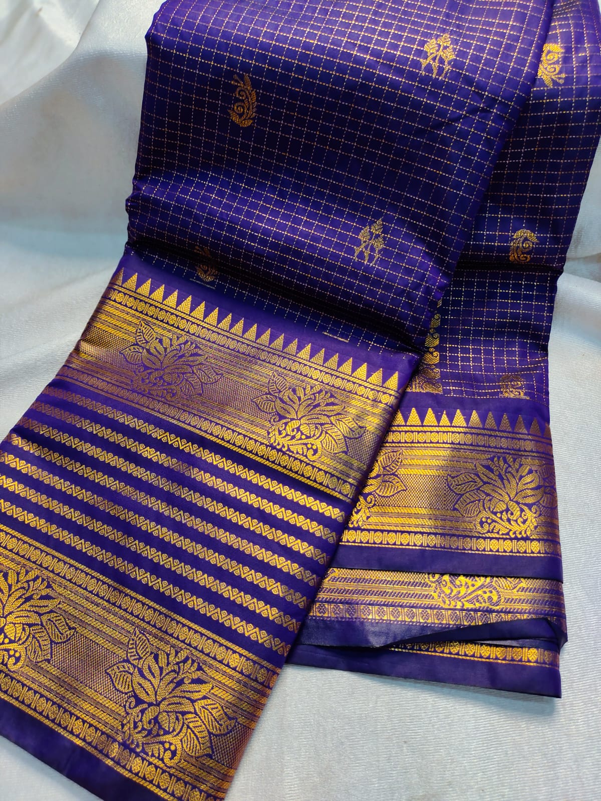 Vintage gadwal sarees