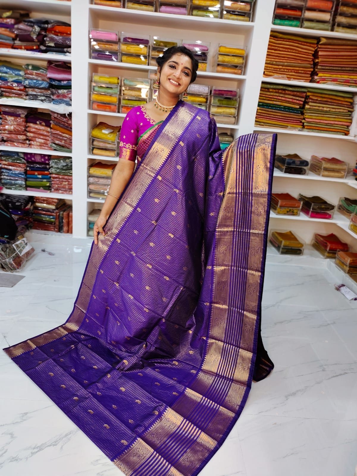 50% offer Valli gadwal