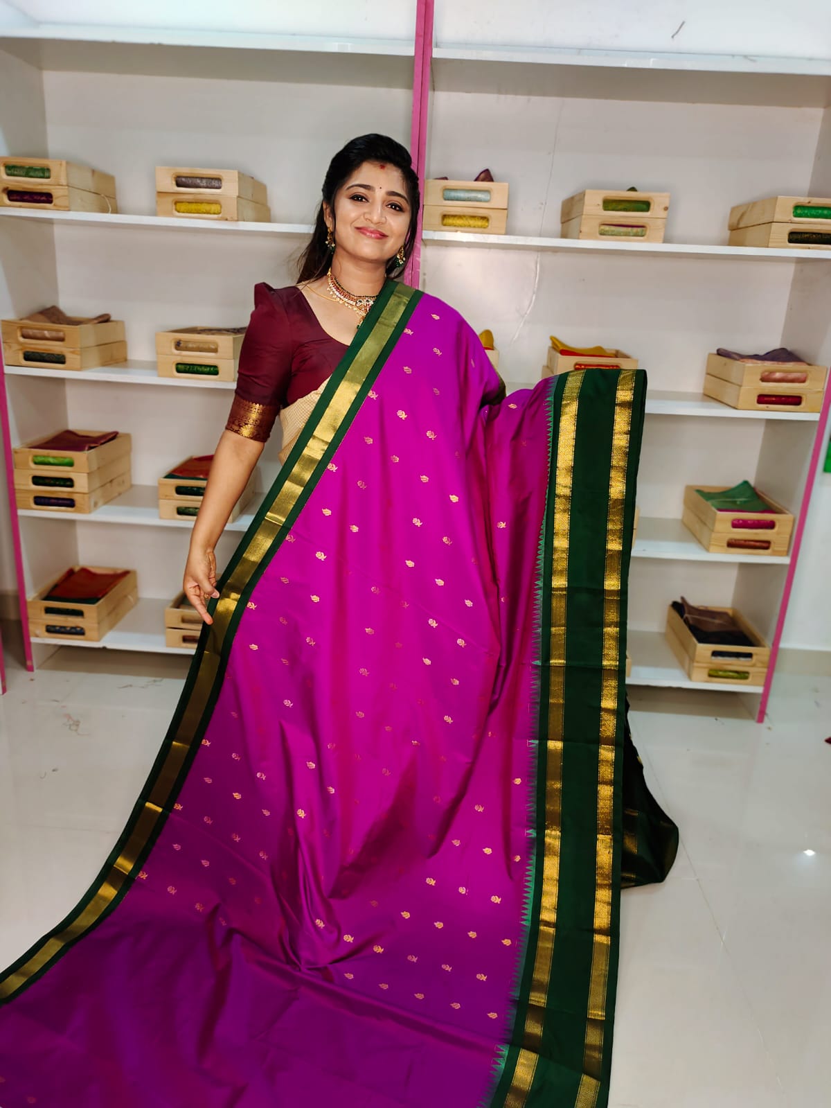 గద్వాల్ క్లియరెన్స్ సేల్