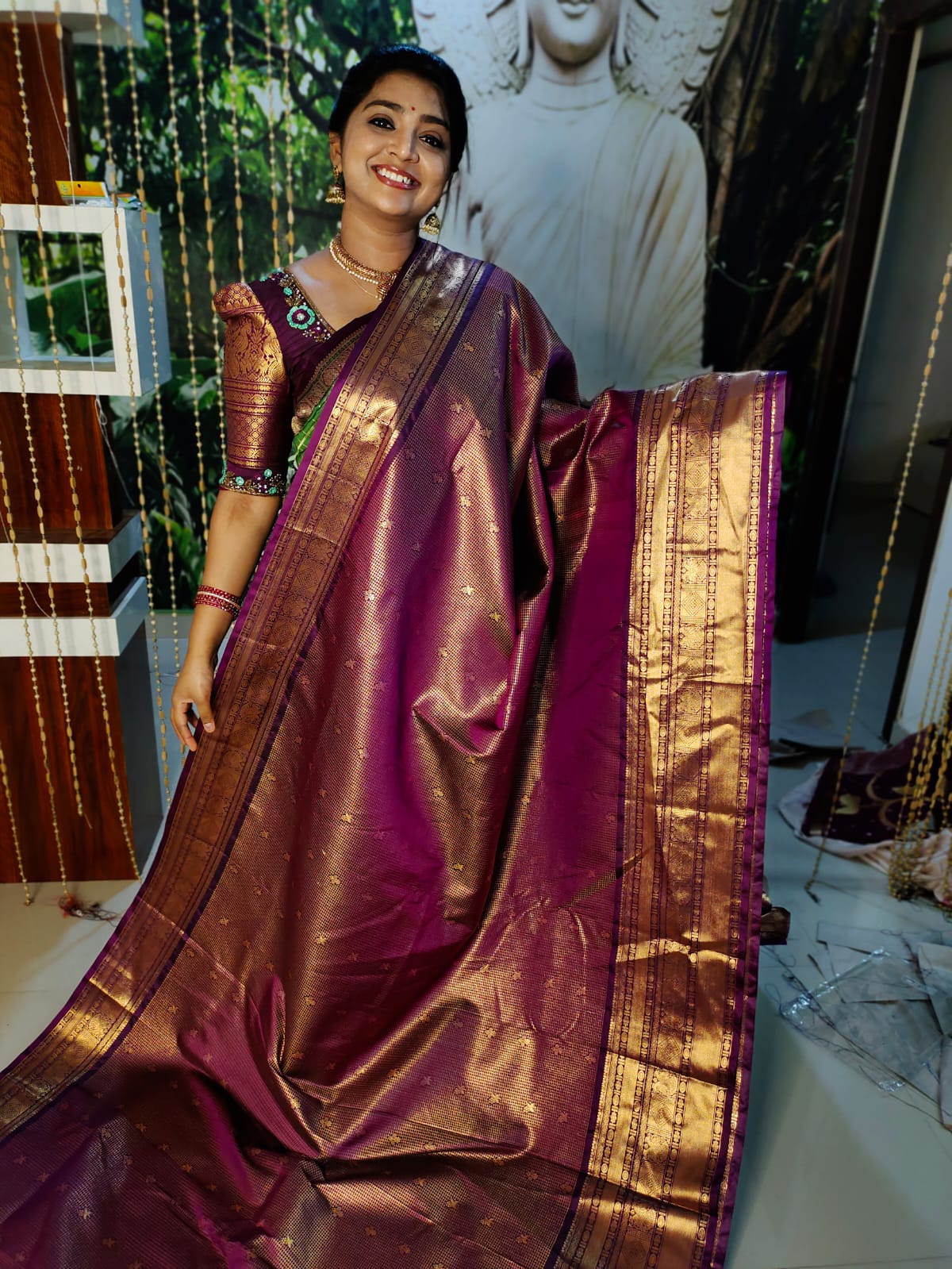 50% offer Valli gadwal