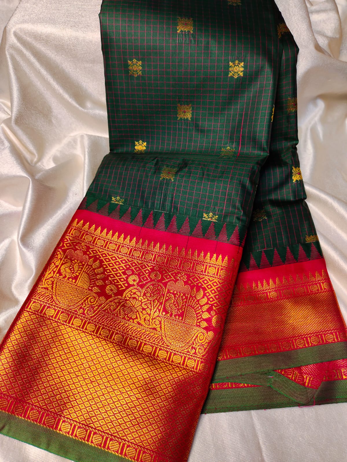 Vitange gadwal silk