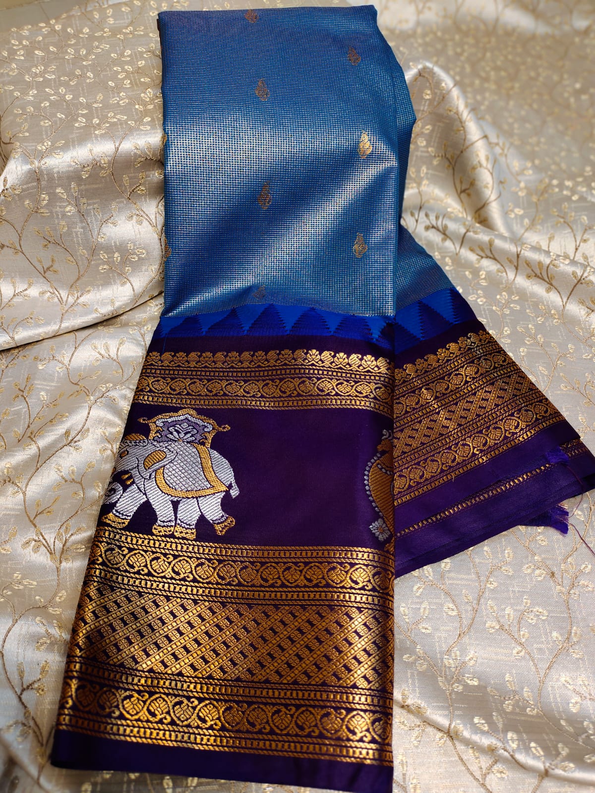 ప్రీమియం గద్వాల్ సిల్క్ చీరలు