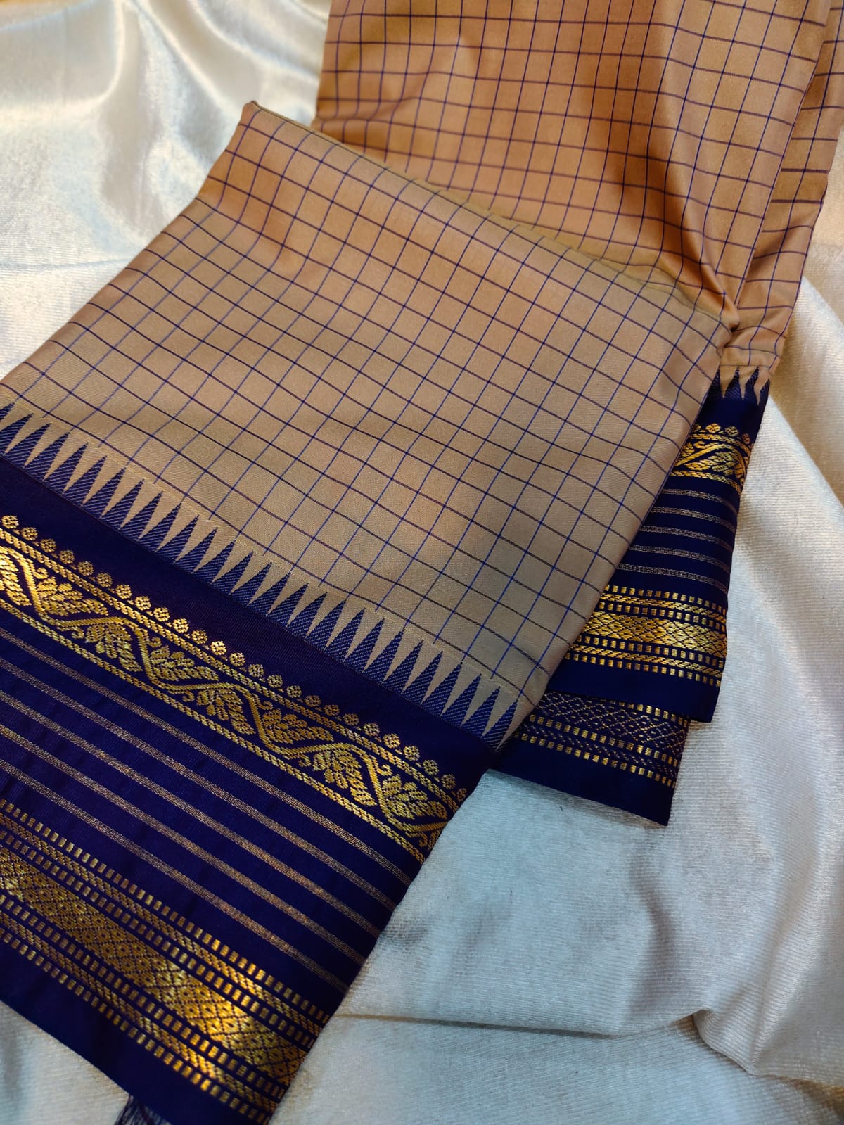 Sravanam gadwal sale