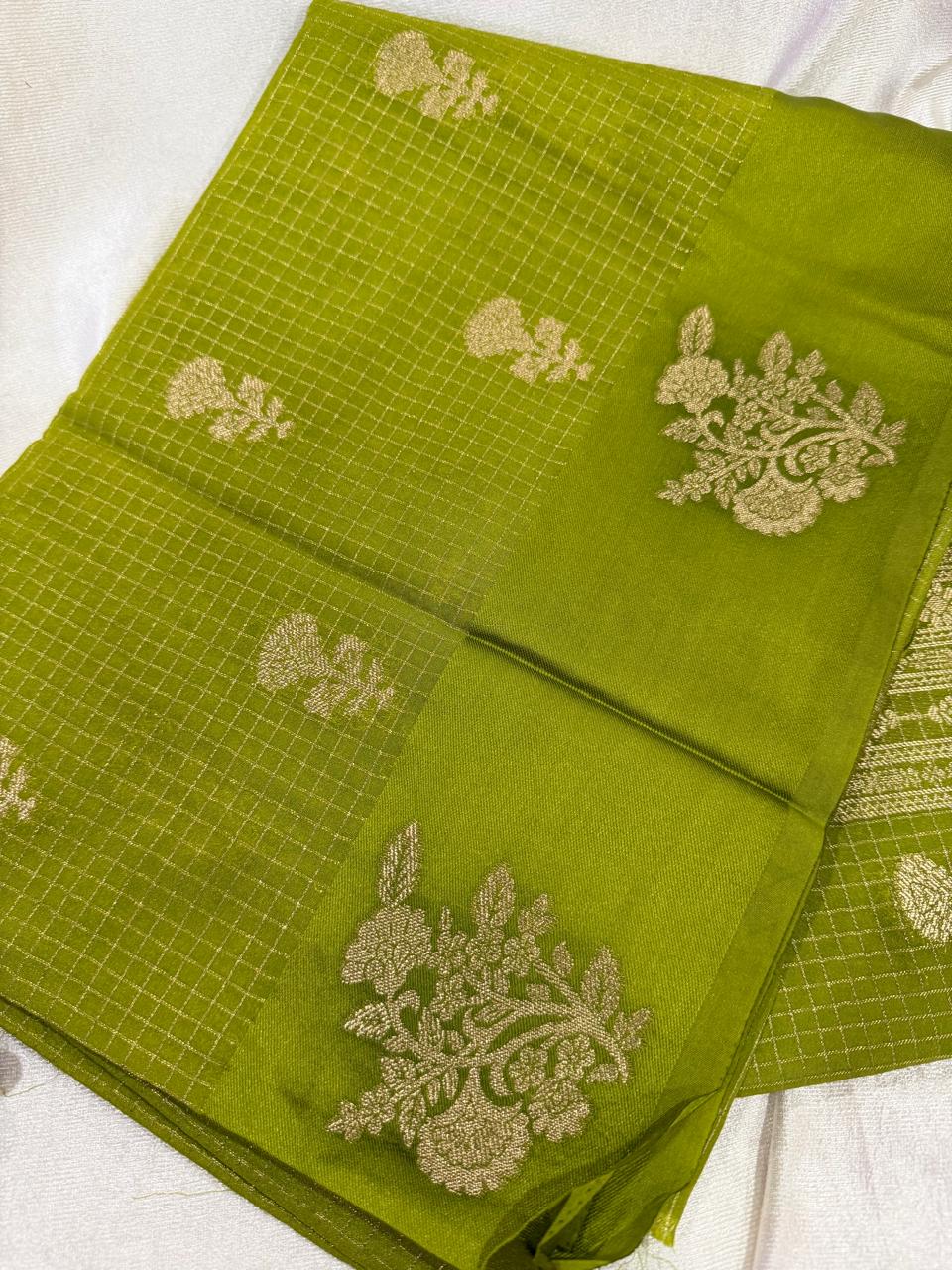 Checks banarasi