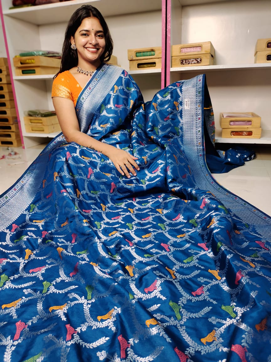 దీపావళికి చీరలు ఆఫర్ చేయండి